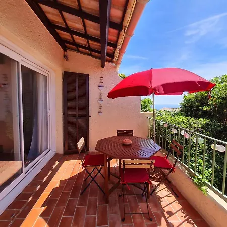Bel Appartement Renove, Avec Terrasse Et Piscine La Croix-Valmer Exterior photo