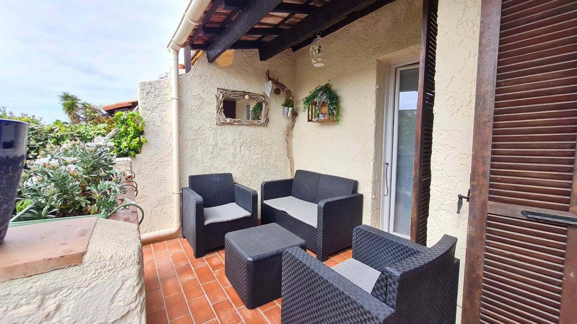 Bel Renove, Avec Terrasse Et Piscine Apartment